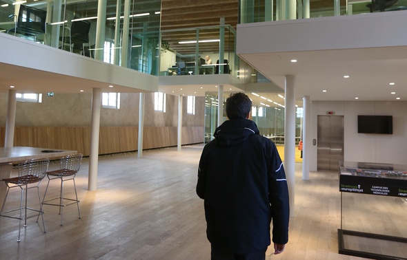 OrthoGrid Systems ouvre à Strasbourg un centre de recherche et de formation pour ses logiciels d'aide à la chirurgie.