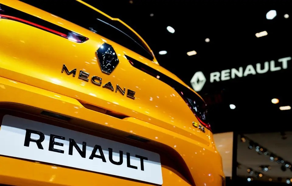 Renault « n’exclut pas » des fermetures d’usines après des pertes en 2019.