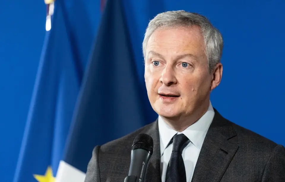EPIDEMIE « Aucun salarié ne perdra un centime » à cause du chômage partiel, a promis Bruno Le Maire.