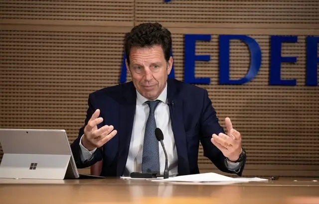 Réforme des retraites : le Medef demande une « pause » de « quelques mois ».