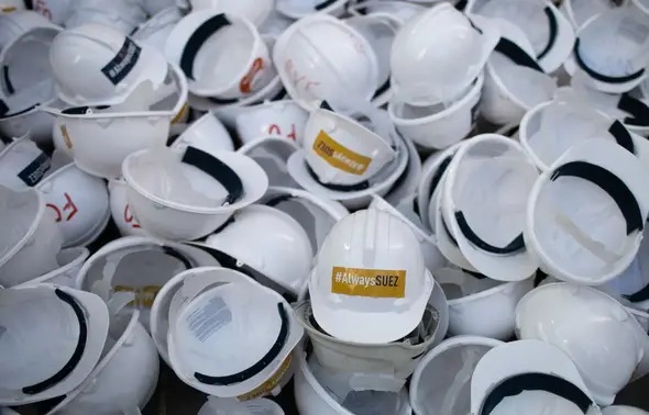Le tribunal de Paris ordonne la suspension de l’opération de rachat de Suez par Veolia.