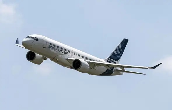 Airbus livre 566 avions en 2020, un tiers de moins qu'en 2019.