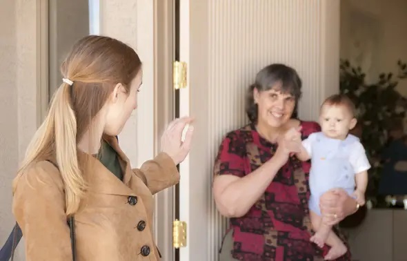 Du congé maternité à la reprise du travail, quatre conseils pour les jeunes mamans.