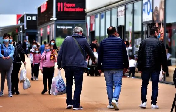 Une quarantaine de départements autorisent l’ouverture des commerces le dimanche jusqu’à fin juin.