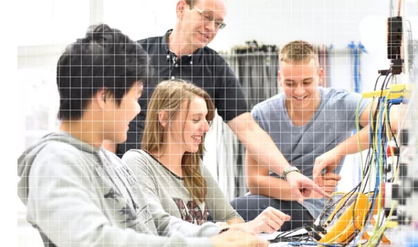 L'apprentissage, un rempart au chômage des jeunes en Europe