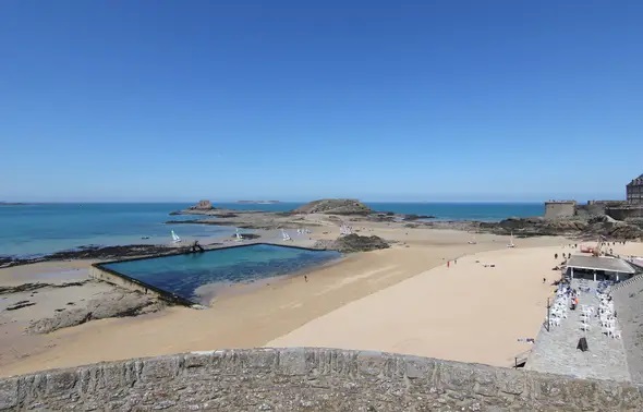 A Saint-Malo : la bataille fait rage contre Airbnb !