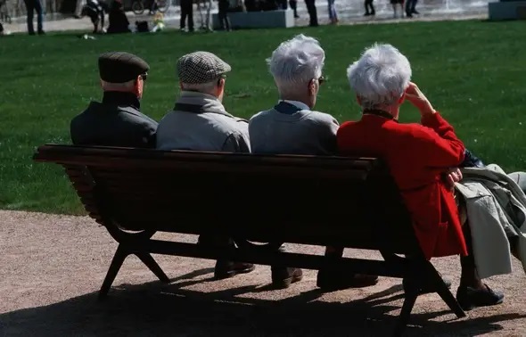 Retraites : L'âge légal de départ à 62 ans « paraît très bas », selon l’OCDE.