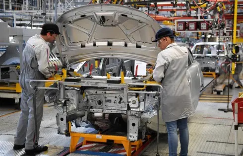 L’usine Stellantis (PSA) de Rennes encore à l’arrêt à cause d’une pénurie de matériaux.