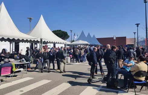 Cannes : En conflit avec leur direction, des salariés de Thales Alenia space bloquent l’accès au site.