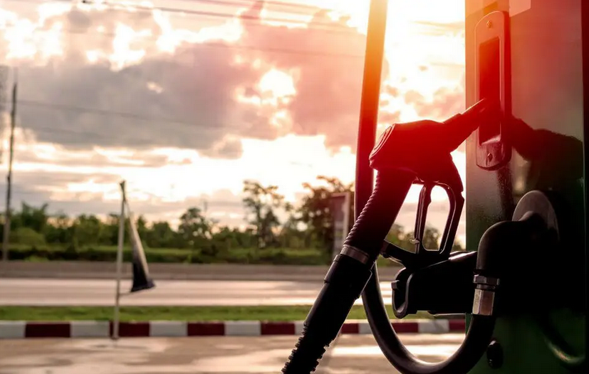 Carburant : Les prix du litre de gazole et d’essence continuent de baisser en France