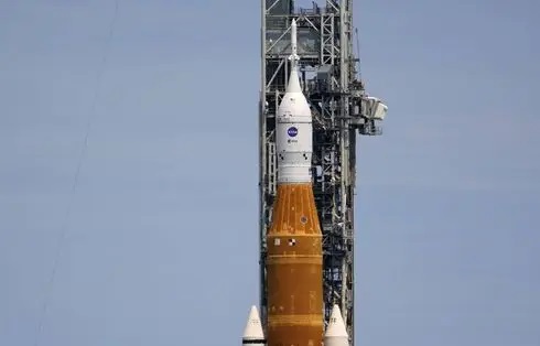Spatial : la France annonce un investissement « majeur » de 9 milliards d’euros sur trois ans