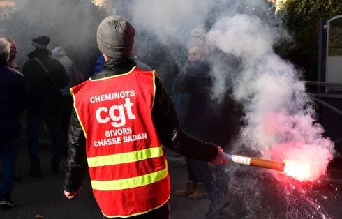 Réforme des retraites : Grève reconductible au retour des vacances ? La CGT-Cheminots y songe…