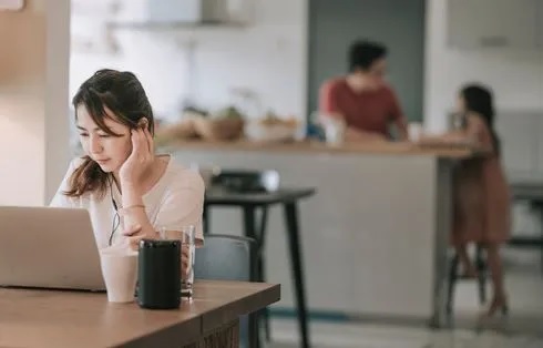 Le télétravail, frein à l’égalité professionnelle ?