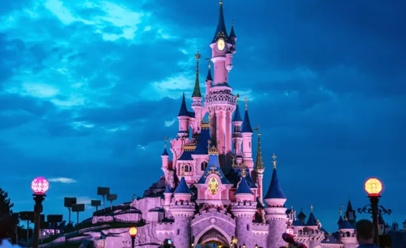 Disneyland Paris : manifestation de plus de 900 employés au sein du parc