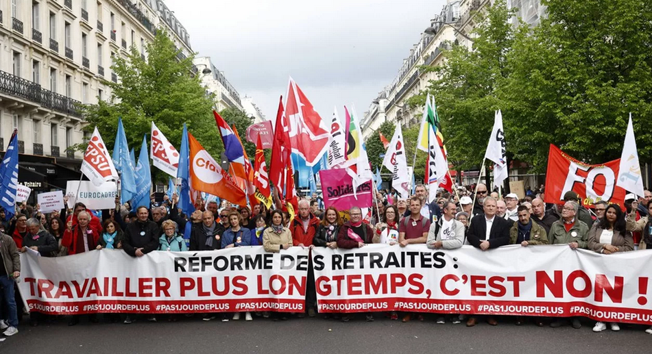 Les syndicats mobilisent encore contre la retraite à 64 ans mais pensent à la suite