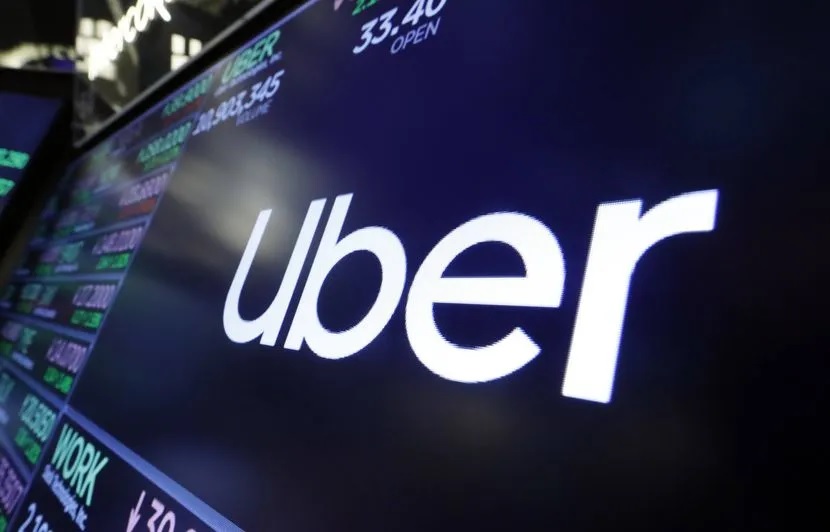 Uber condamné à verser près de 850.000 euros à des taxis pour concurrence déloyale