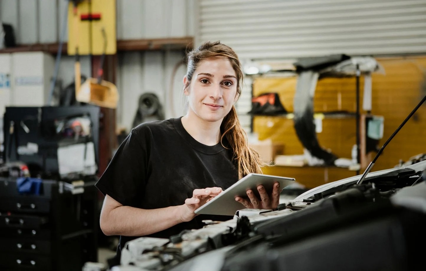 L'industrie automobile face au défi de la mixité.