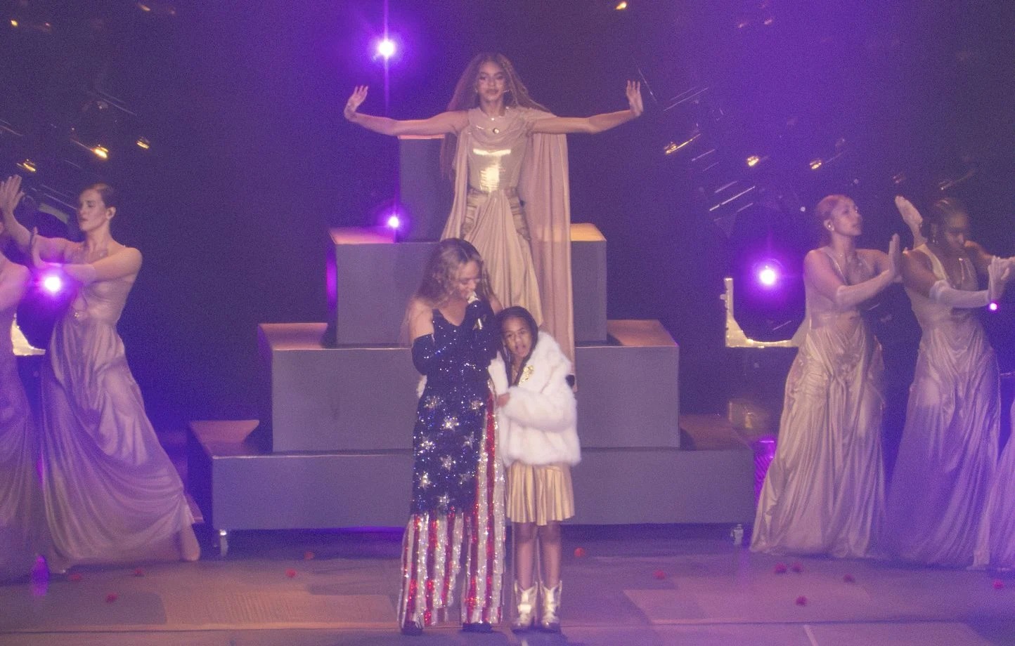 Droit du travail : Beyoncé a-t-elle le droit de faire monter ses filles mineures sur scène ?