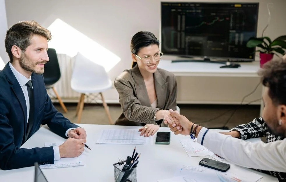 Pourquoi les réunions de travail nous fatiguent (et comment y remédier scientifiquement)