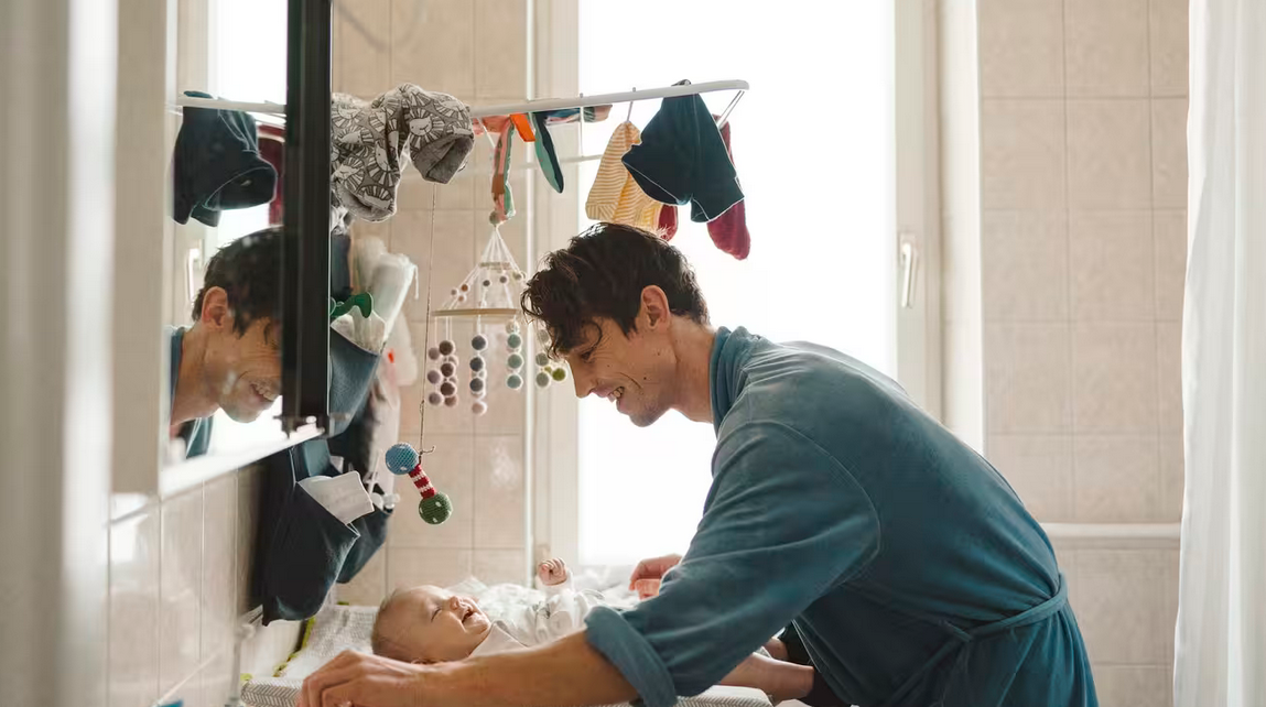 8 p&egrave;res sur 10 prennent d&eacute;sormais le cong&eacute; de paternit&eacute;, en partie ou en totalit&eacute; 