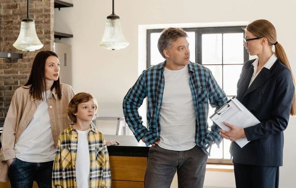 Les m&eacute;tiers qui peuvent rapporter plus de 2 000 euros en 2026 !