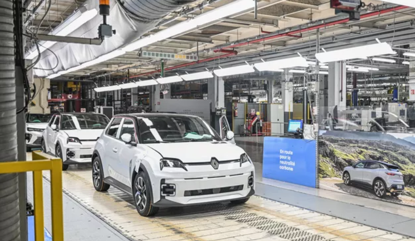 Les ouvertures d&rsquo;usine en France ralentissent