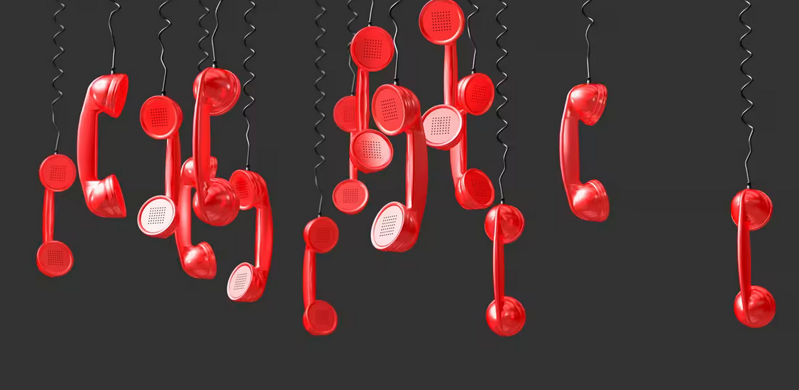 Chez Orange, les syndicats s'inqui&egrave;tent de voir les t&eacute;l&eacute;conseillers &eacute;valu&eacute;s et not&eacute;s par une IA 