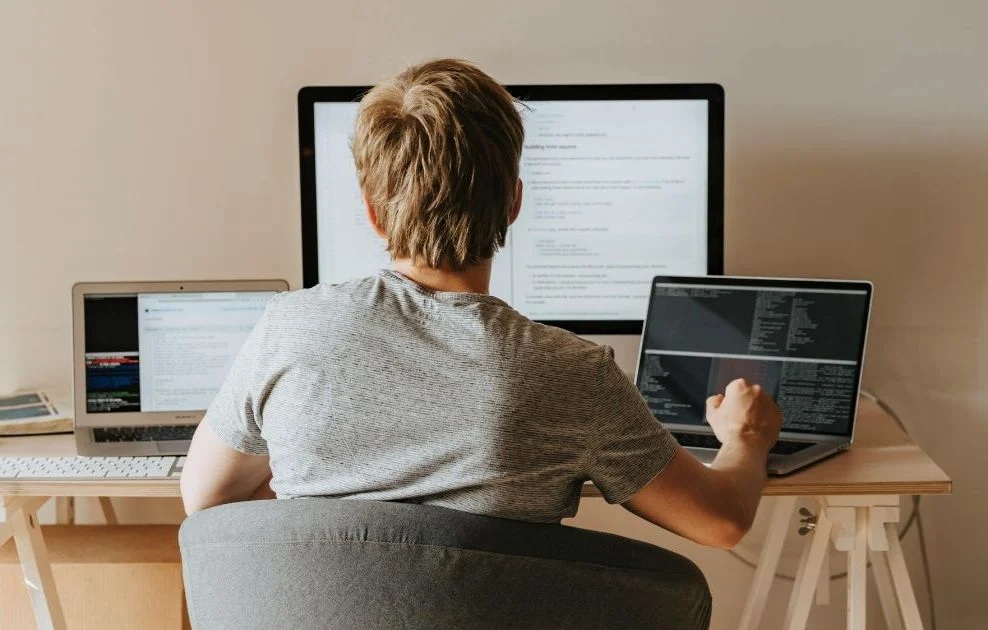 M&eacute;tiers de l'IA : Top 5 des certifications les plus valoris&eacute;es par les recruteurs.