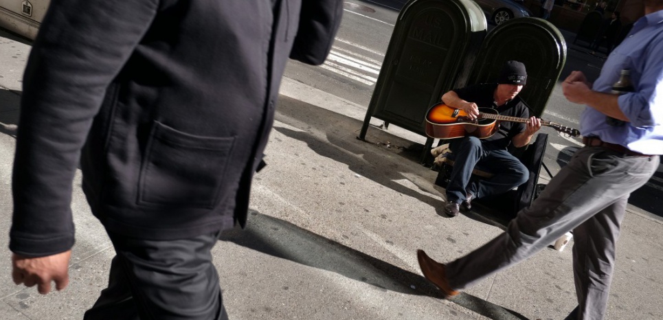 Mobilité au travail: quatre salariés sur dix n'osent pas changer de voie
