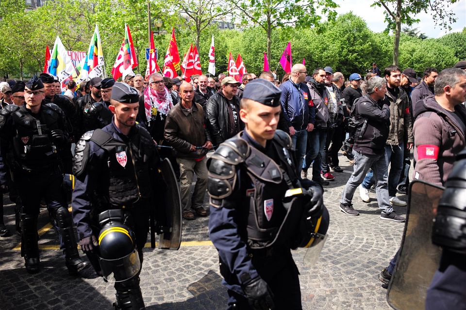 A Paris, mobilisation tendue contre la loi travail 
