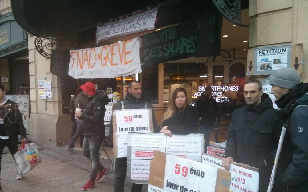 Paris : fin d’une grève record à la Fnac des Champs-Elysées