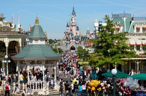 Détournements de fonds au CE d'Eurodisney: prison requise contre trois ex-salariés