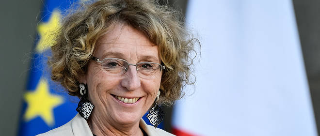 Pénicaud veut mettre fin à l'écart de salaire hommes-femmes d'ici 2022.